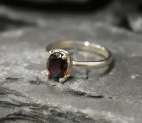 Genuine Garnet Ring - Red Oval Ring - Vintage Solitaire Ring